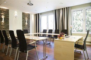 Hotel Nova Park Conference à Knivsta  Extérieur photo
