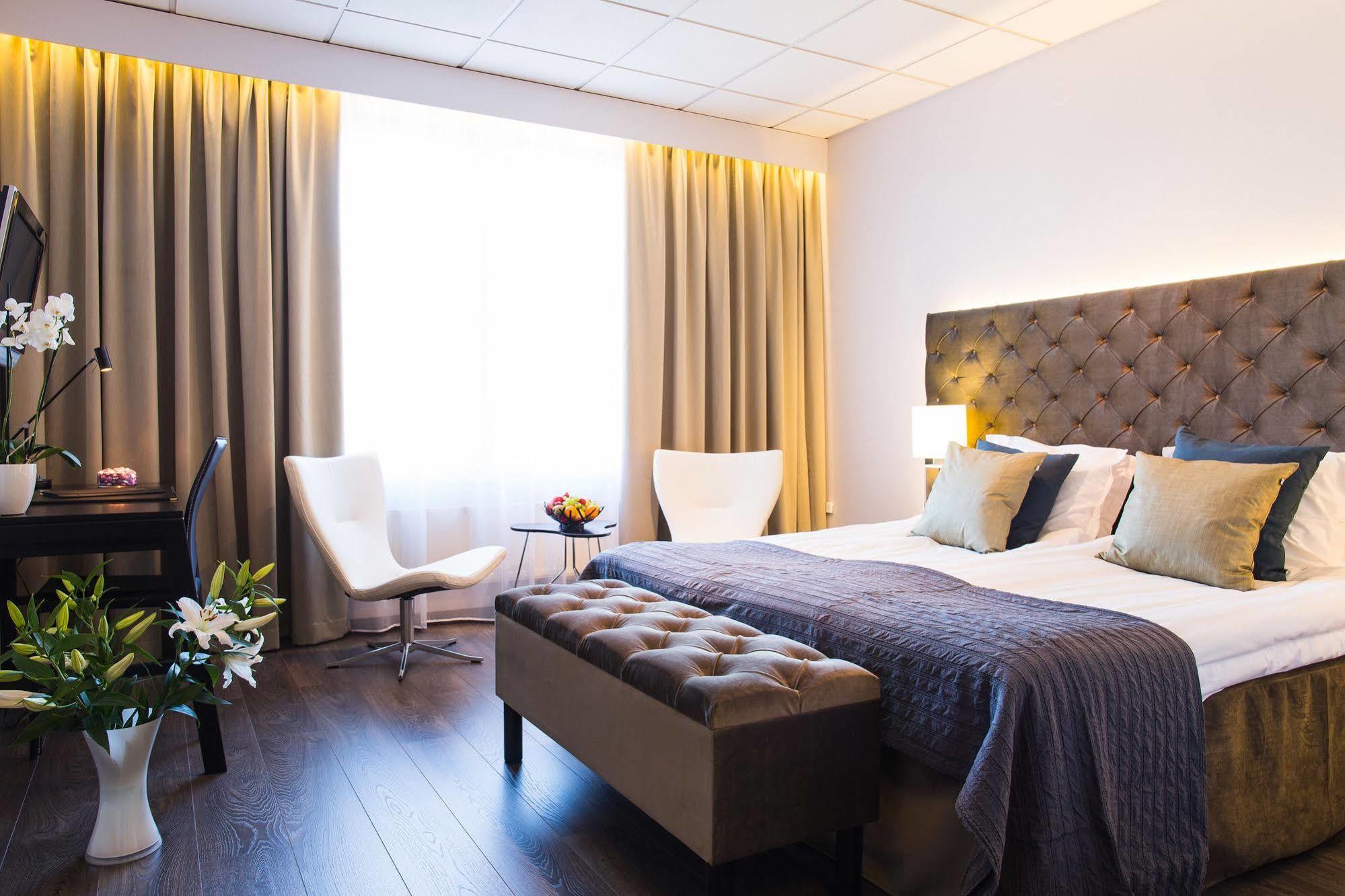 Hotel Nova Park Conference à Knivsta  Extérieur photo